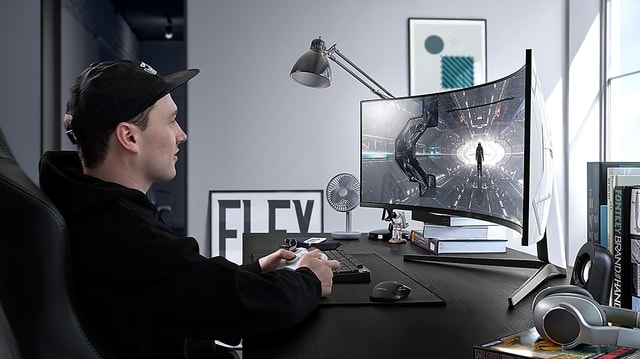 Samsung Odyssey G9 rekomendasi buat main game yang nyaman!